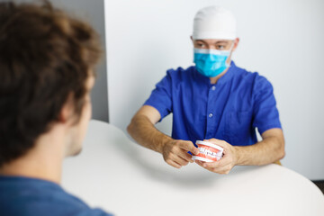Les explications du dentiste