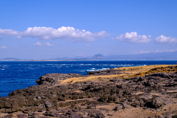 Fototapeta na wymiar Scenic view of the islands against the sky