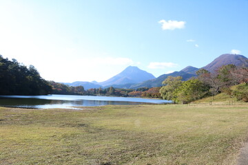 秋の志高湖