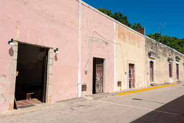 Fototapeta na wymiar Road of the firars, Valladolid, Yucatan