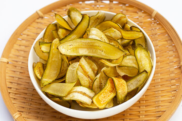 Green banana chips with peel