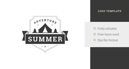 Obraz premium Camping tent forest adventure extreme expedition vintage logo design template shield ribbon vector