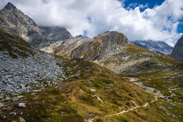 Fototapeta na wymiar Mountain landscape in French alps