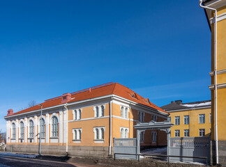 Lyseo Upper Secondary School (Lyseon Lukio) moved to current school building in 1890. This  building is neoclassical style and it was designed by Carl Ludvig Engel and built in 1831.