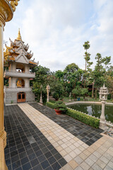 Obraz premium Buu Long pagoda has the unique combination of architectural style of India, Myanmar, Thailand and Vietnam, located at Ho Chi Minh city, Vietnam