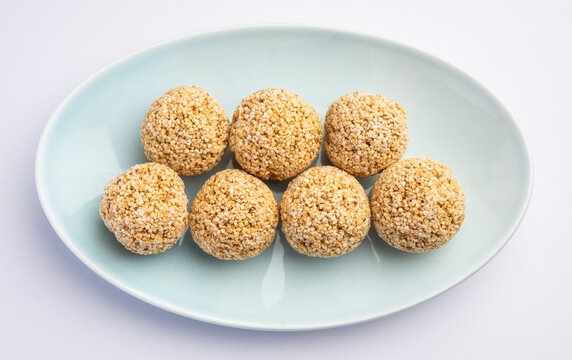 Amaranth laddu or&nbsp;Rajgira laddoo made using royal grain also called cholai spherical&nbsp;sweet balls