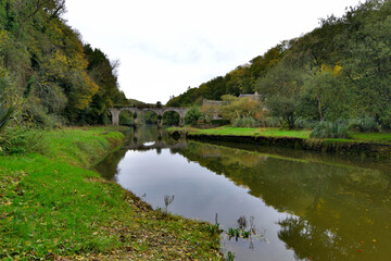 Fototapeta premium L'aqueduc du Guindy dans le Trégor en Bretagne - France