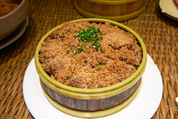 A delicious traditional Guilin dish, steamed pork with rice powder