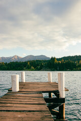 MUELLE EN LAGO