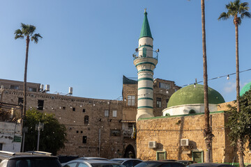 Acre, Israel - November 01, 2022, Sinan Basha Mosque in the old town of Acre, Israel - obrazy, fototapety, plakaty