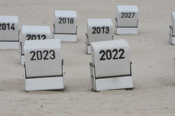 Die Strandkorb Nummer 2022 und Nummer 2023 am Strand auf Sylt