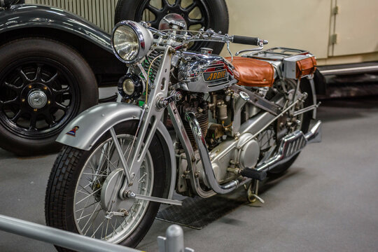 SINSHEIM, GERMANY - MAI 2022: silver motorbike motorcycle Ardie SS 31 Silverpfeil 1932