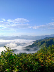 Obraz premium Morning sea of clouds, Oct 16th, 2022