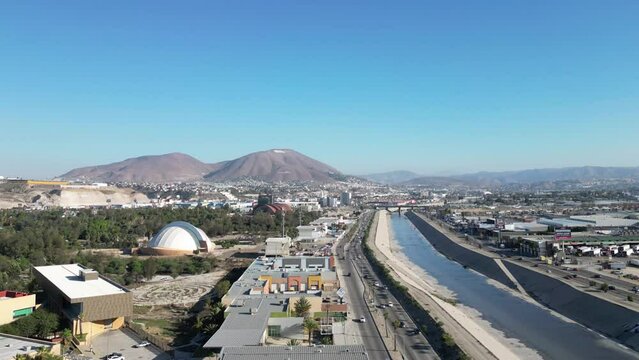 Tijuana Colorado Hill and city view