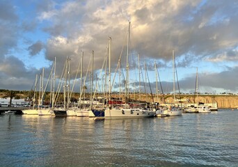 Sailing yachts