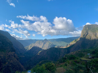 Paysage de montagne dans le cirque de Mafate sur l'île de la Réunion