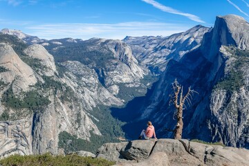 Park narodowy Yosemite widok na dolinę - obrazy, fototapety, plakaty