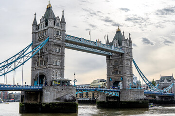 Fototapeta na wymiar tower bridge london, thames