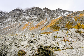 Flüela, Flüelapass, Alpen, Passhöhe, Passstrasse, Bergstrasse, Steinschlag, Felsen, Wanderweg,...