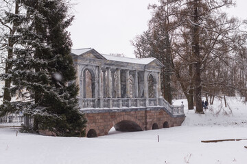 Marble bridge in Catherine Park in winter