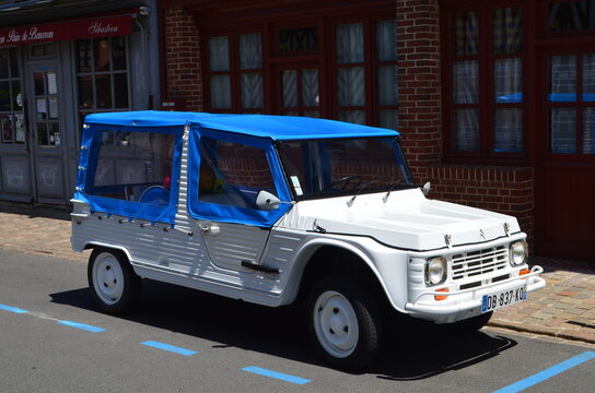 Voiture Citroën "Méhari" (France)