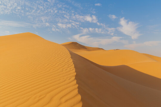UAE. Desert landscape © erainbow