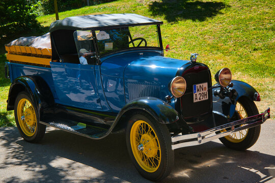 BADEN BADEN, GERMANY - JULY 2022: blue yellow FORD MODEL A T 1927 1931 truck, oldtimer meeting in Kurpark