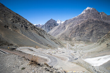 way to los caracores in chile