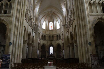 L'église collégiale Saint Quiriace, du 12eme siècle, vue de l'intérieur, ville de Provins,...