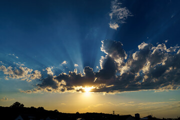Skybeams - Clouds and sun - like laser 