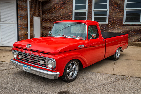 1964 Ford F100 Fleetside Pickup Truck