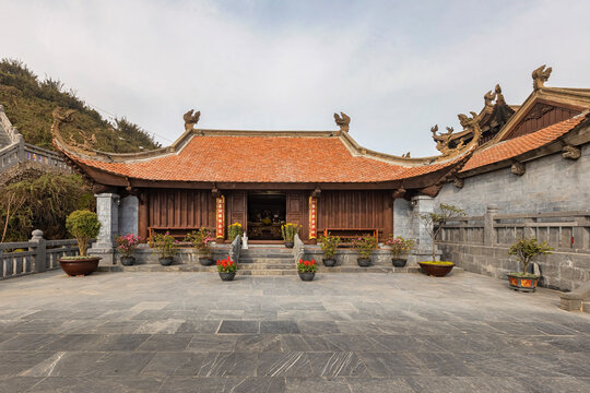The Kim Son Bao Thang Pagoda at the top of Fansipan mountain 3143m is the highest in Vietnam. Sapa, Lao Cai