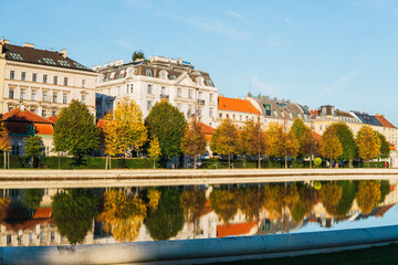 Belvedere palace gardens in Vienna on a sunny day - obrazy, fototapety, plakaty