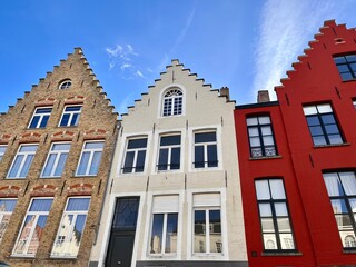 Fototapeta na wymiar Colourful houses in Brugge 