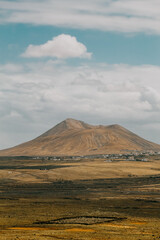 Fototapeta premium volcano in the desert ,from fueventura,canary island,winter escape,hawaii of europe