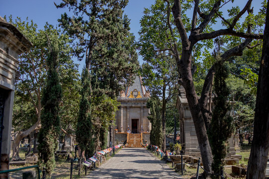 Tumbas del cementerio de Bel&eacute;n en dia de muertos en Guadalajara Jalisco M&eacute;xico, pante&oacute;n santa paula, concepto de Halloween