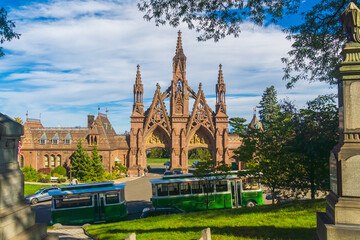 View of Green Wood cemetery in Brooklyn with Manhattan city skyline - obrazy, fototapety, plakaty