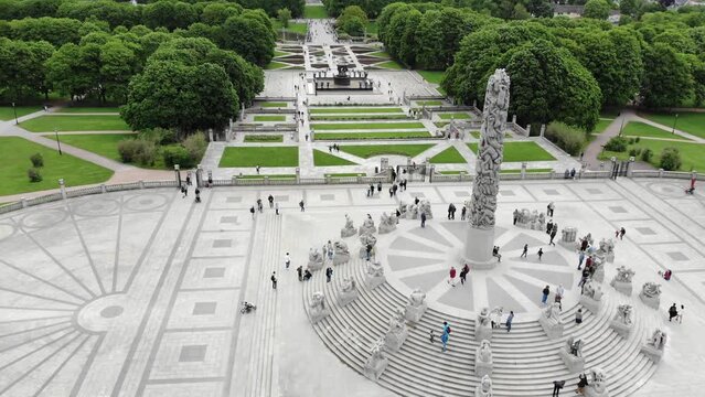 Aerial: Frogner Park in Oslo, Norway. Vigeland park. Vigelandsanlegget