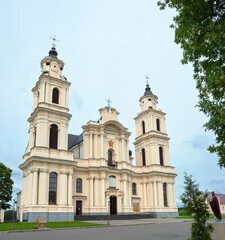 Fototapeta na wymiar Catholic church in the village of Budslav