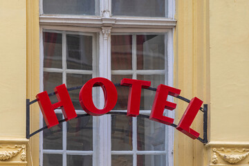 Naklejka premium Red Hotel Sign