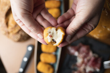 Creamy ham and chicken croquettes