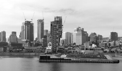 Obraz premium MONTREAL CANADA 10 19 2022: Downtown Montreal is the central business district of Montreal, Quebec, Canada.