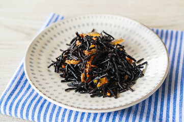 太ひじきの煮物