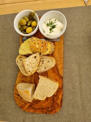 Bread with aioli and olives, typical sidedish in Ibiza