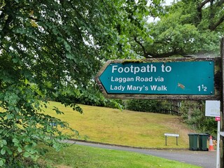 Sign to footpath to Laggan Road in Crieff