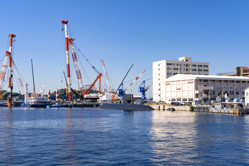 Fototapeta na wymiar 神奈川県横須賀市　YOKOSUKA軍港めぐりの風景