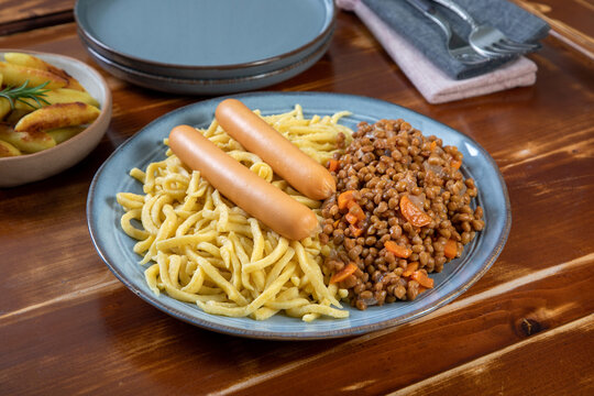 spaetzle wurstel e lenticchie