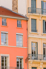 Fototapeta na wymiar Bâtiment et façade de la ville de Lyon