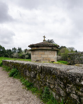 Palomar junto al h&oacute;rreo de Carnota (Galicia, Espa&ntilde;a)