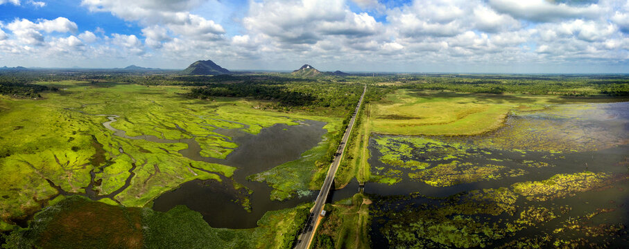 Mahakanadarawa Tank, Anuradhapura, Sri lanka. Puttlam &ndash; Trincomalee (A-12) Road